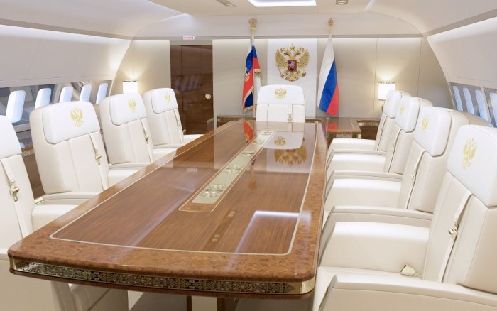стол.jpg